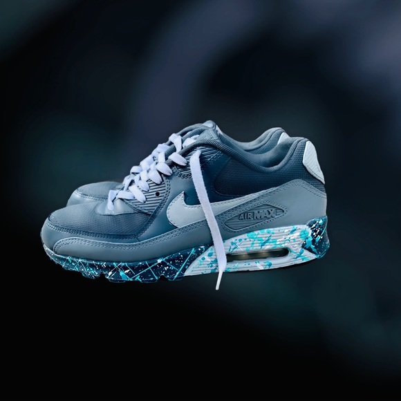 SOLD Nike Air Max 90 Retro • Men’s Shoes - Picture 7 of 8